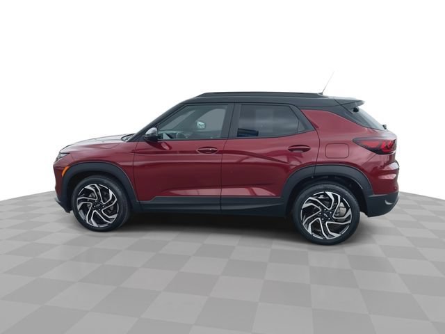 Used 2025 Crimson Metallic Chevrolet RS image 5