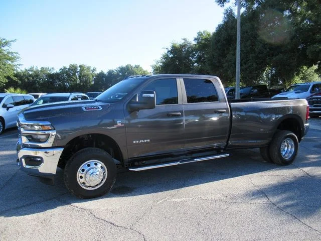 New 2026 Granite Crystal Metallic Clear-Coat Exterior Paint RAM Big Horn image 4