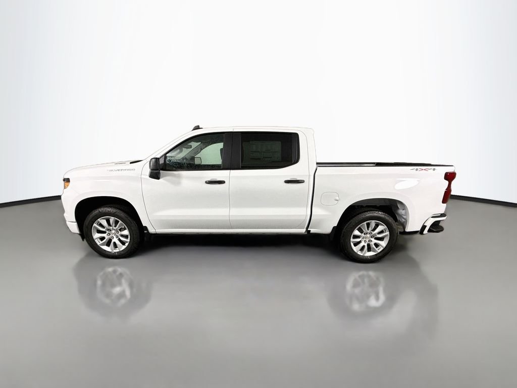 New 2026 Summit White Chevrolet Custom image 4