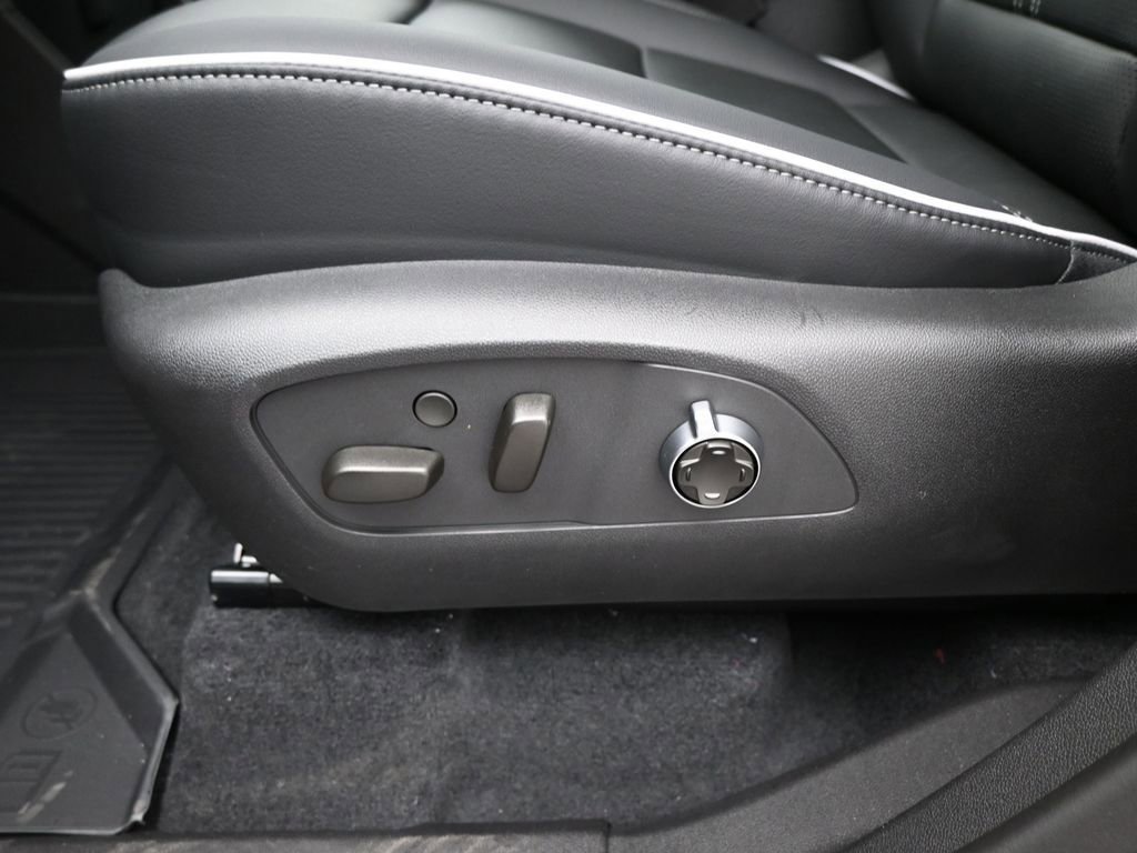 2025 Buick Enclave Avenir - Photo 10