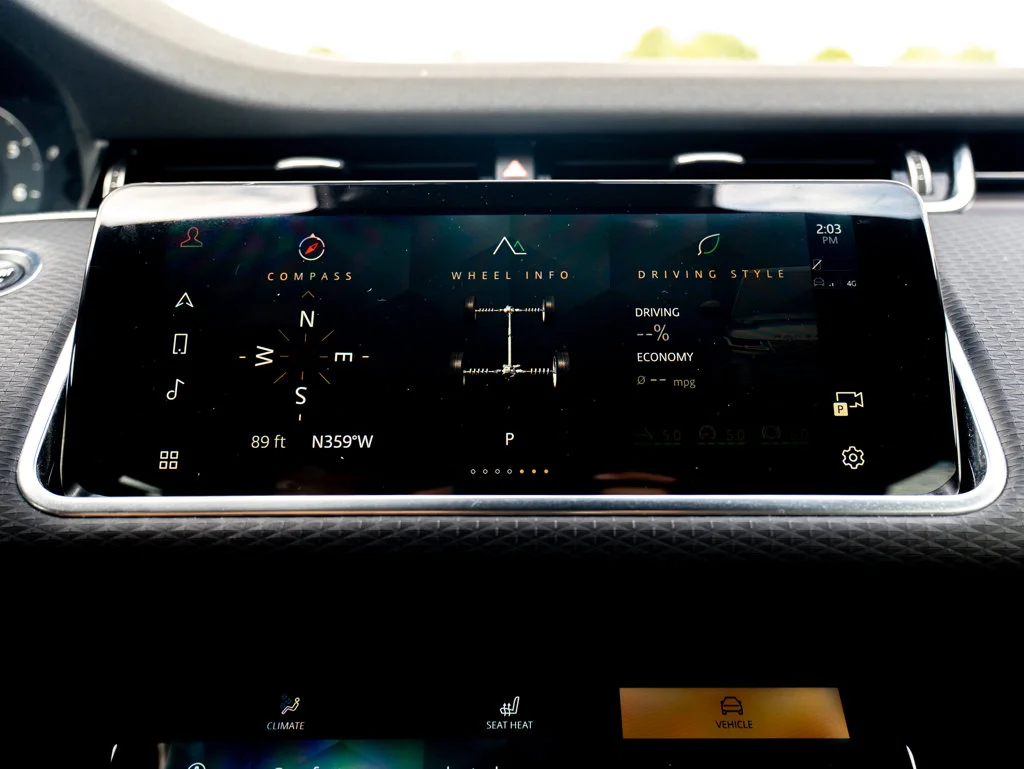 Used 2023 Black Land Rover S image 23
