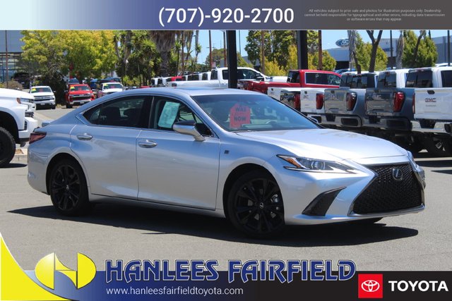 2025 Lexus ES 300h F SPORT Design
