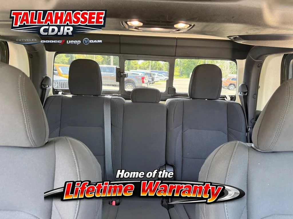 Used 2022 Green Clearcoat Jeep Sport image 30