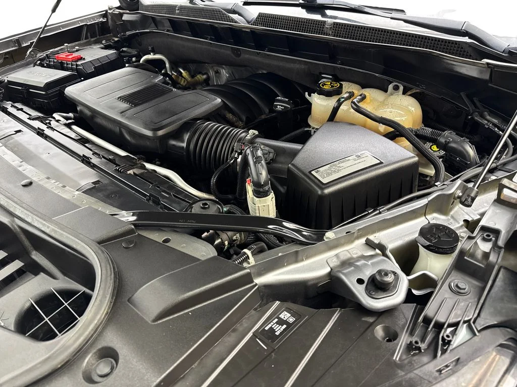 Used 2021 Gray Chevrolet LT image 79