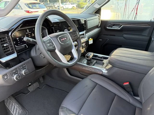 New 2026 Glacier White Tricoat GMC SLT image 18