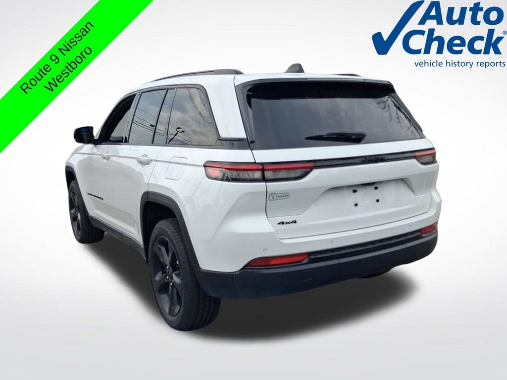 Used 2023 White Jeep Altitude X image 8