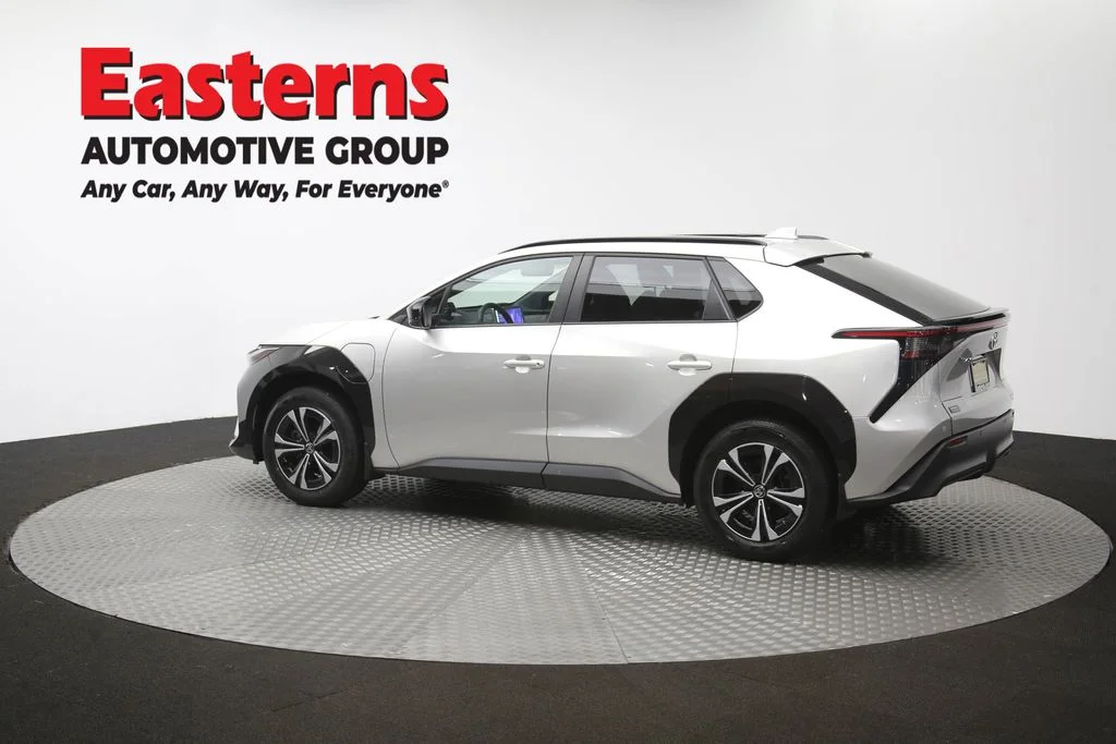 Used 2023 Silver Toyota XLE image 62