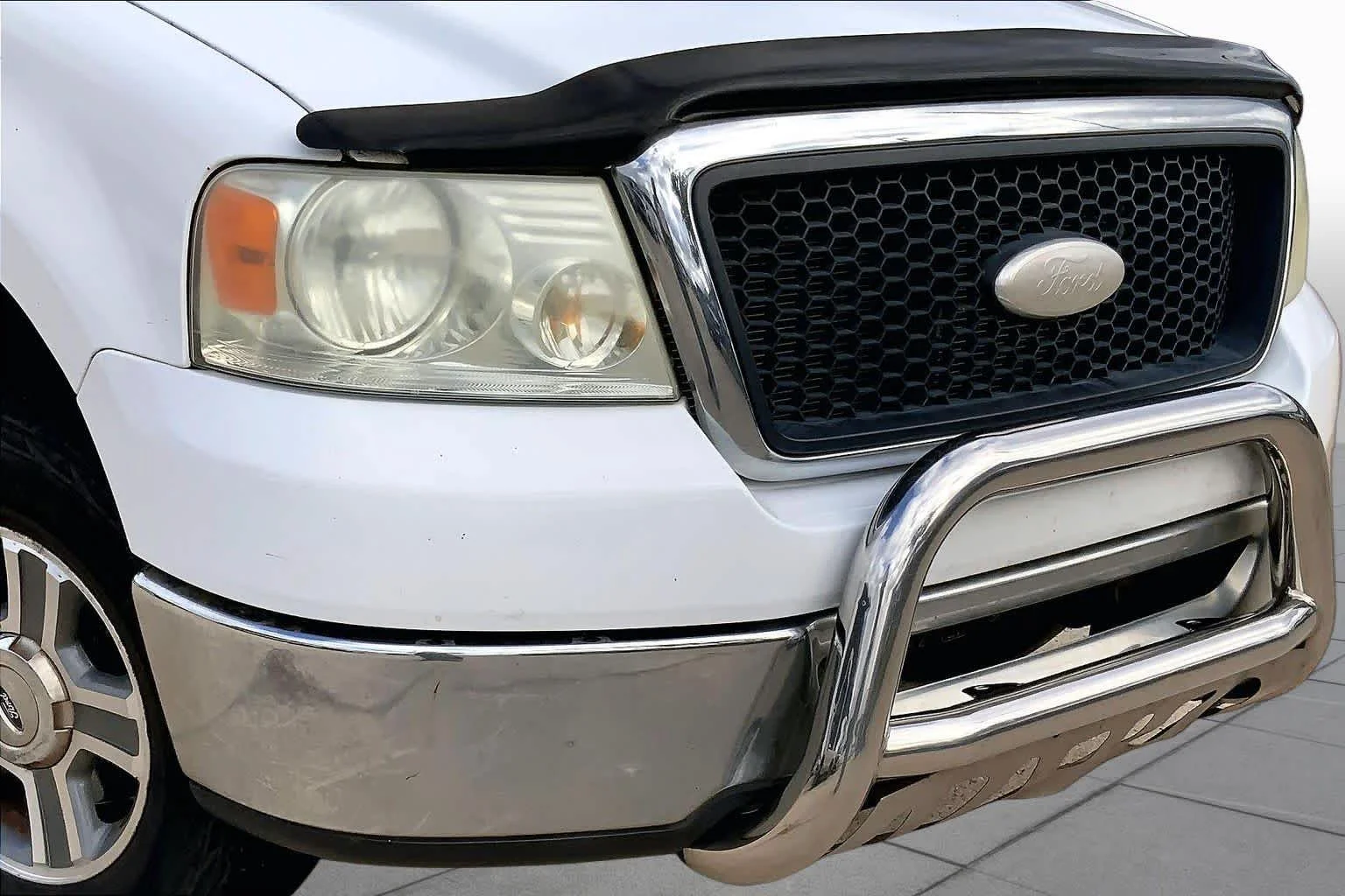 Used 2007 White Sand Tri-Coat Metallic Ford XLT image 27