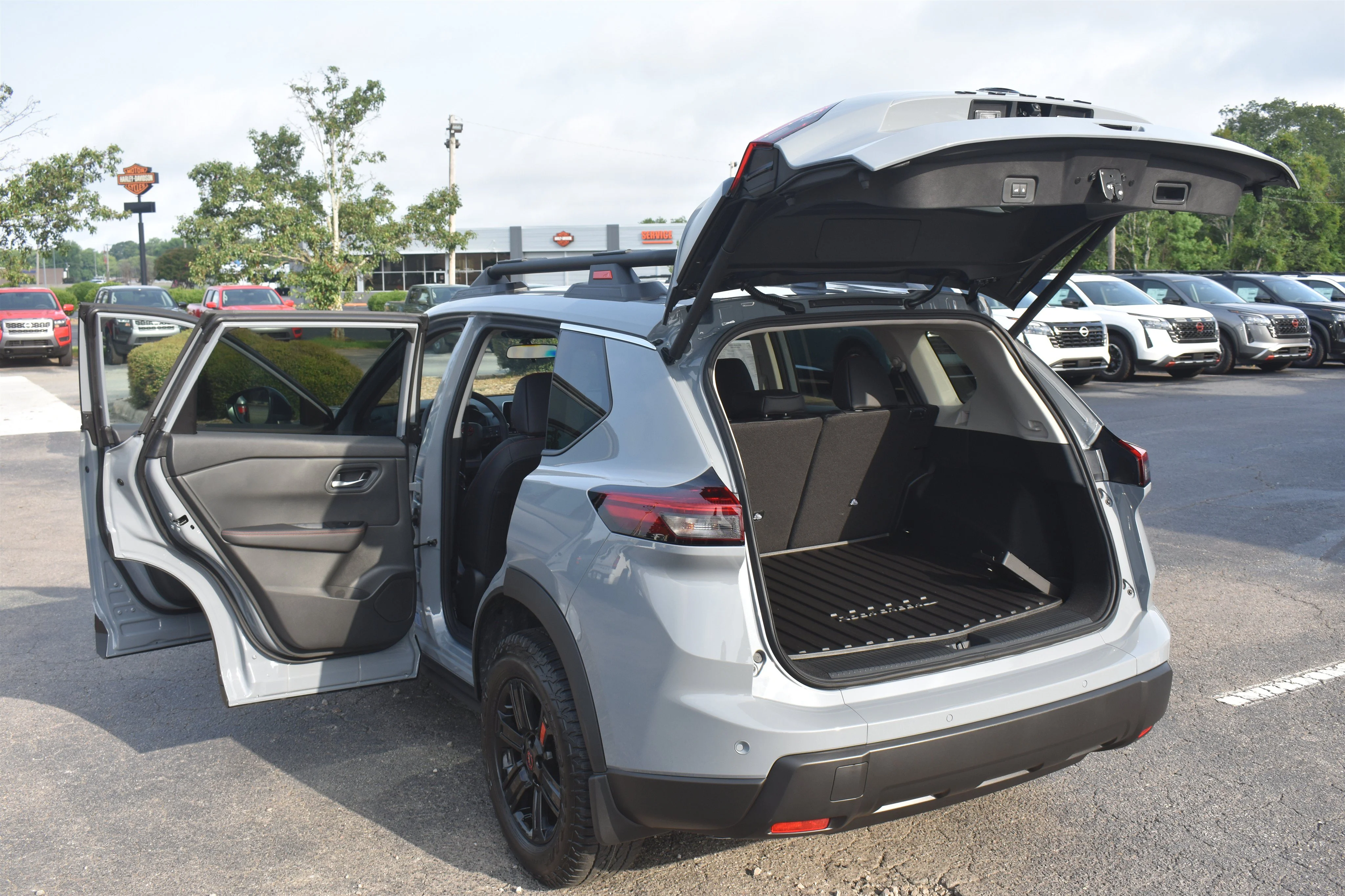 New 2026 Boulder Gray Pearl Nissan Rock Creek image 16