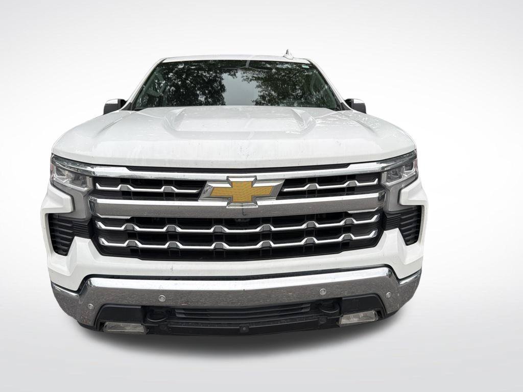 Used 2023 White Chevrolet LTZ image 5