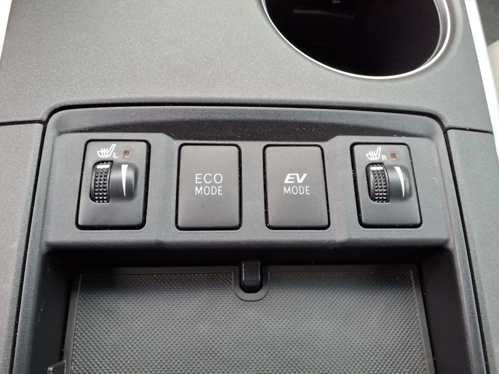 Used 2015 Blizzard Pearl Toyota XLE image 20