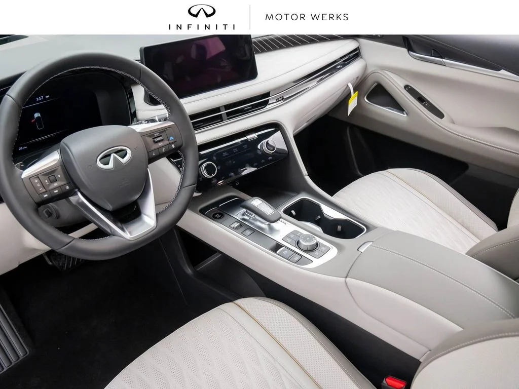 New 2027 2T RAD WHT INFINITI Autograph AWD image 11
