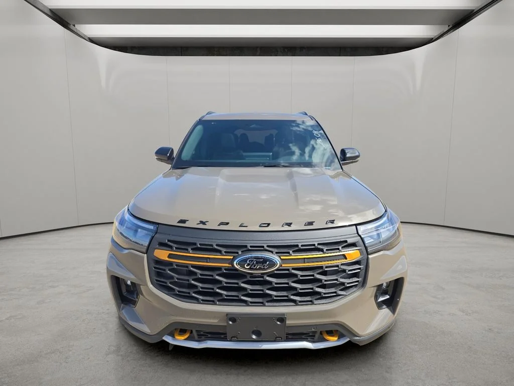 New 2026 Marsh Gray Ford Tremor® image 8