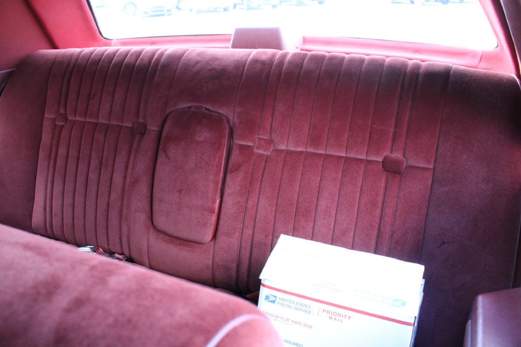 Used 1987 White Ford LX image 17
