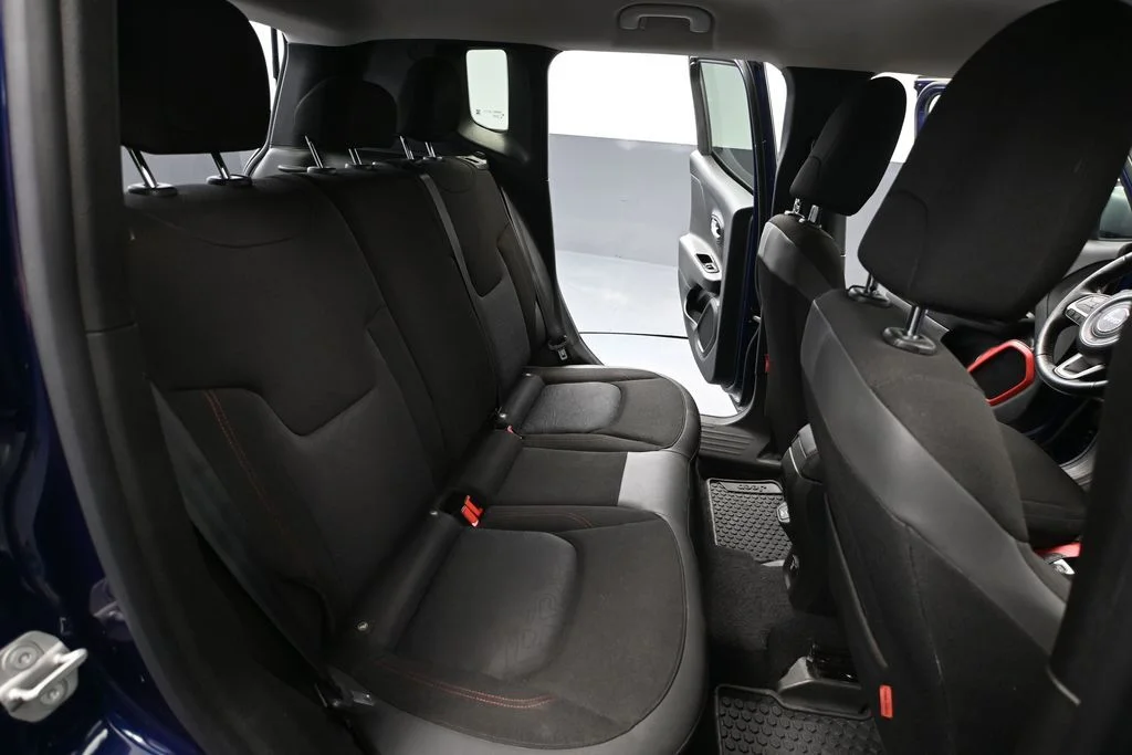 Used 2020 Blue Jeep Trailhawk image 41