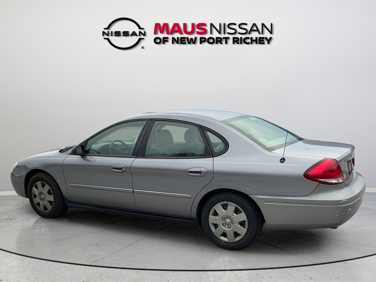 Used 2007  Ford SE image 6