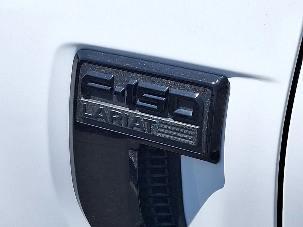 Used 2025 White Ford Lariat image 35