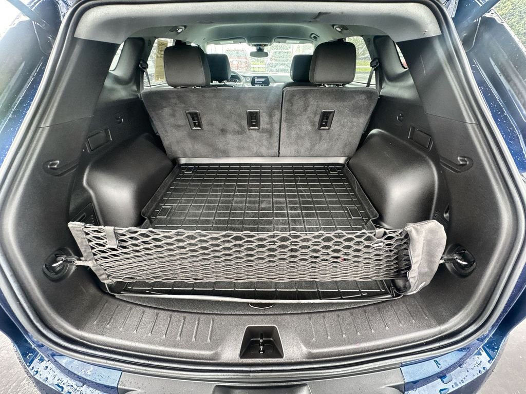 Used 2022 Blue Chevrolet LT image 18