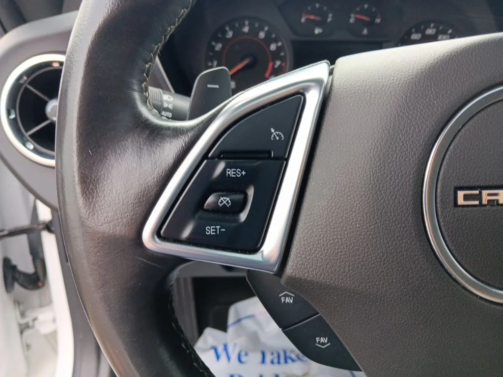 Used 2021 Summit White Chevrolet 1LT image 19