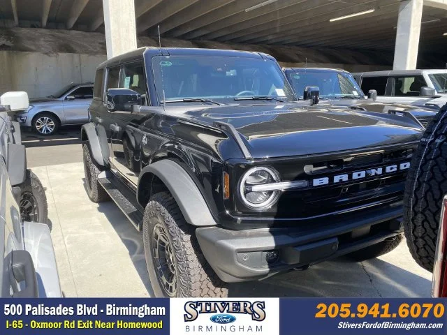 New 2026 Black Ford Outer Banks image 1