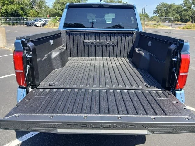 New 2026 Heritage Blue Toyota SR5 image 26