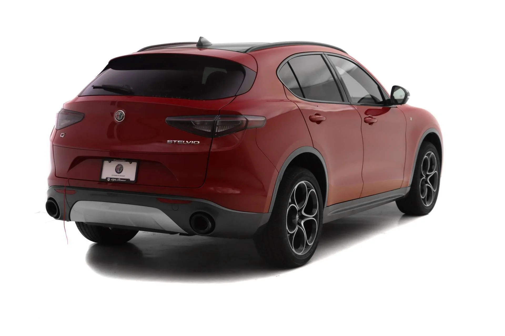 New 2024 Alfa Rosso (Red) Exterior Paint Alfa Romeo Ti image 5