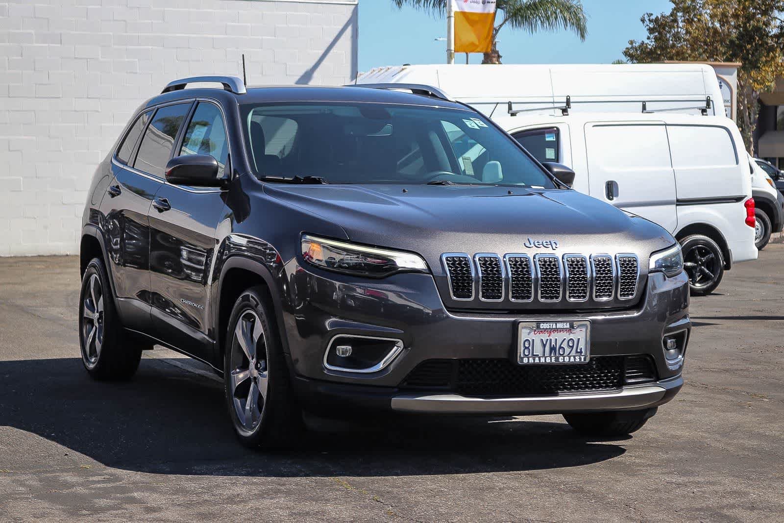 Used 2019 Granite Crystal Metallic Clearcoat Jeep Limited image 3