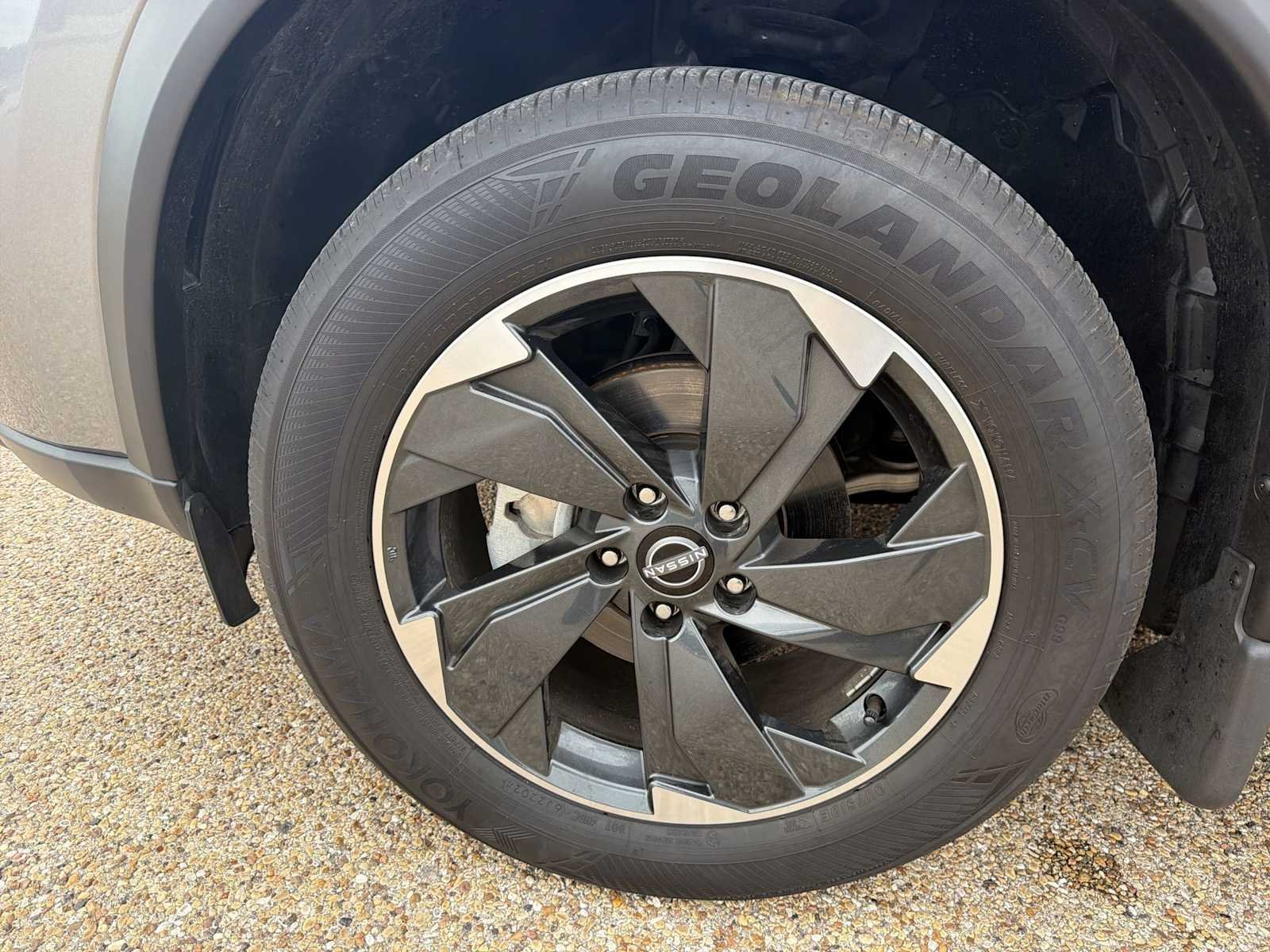 2024 Nissan Rogue SV - Photo 33