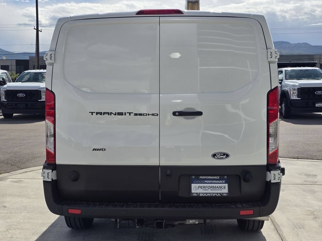New 2026 Oxford White Ford Base image 21