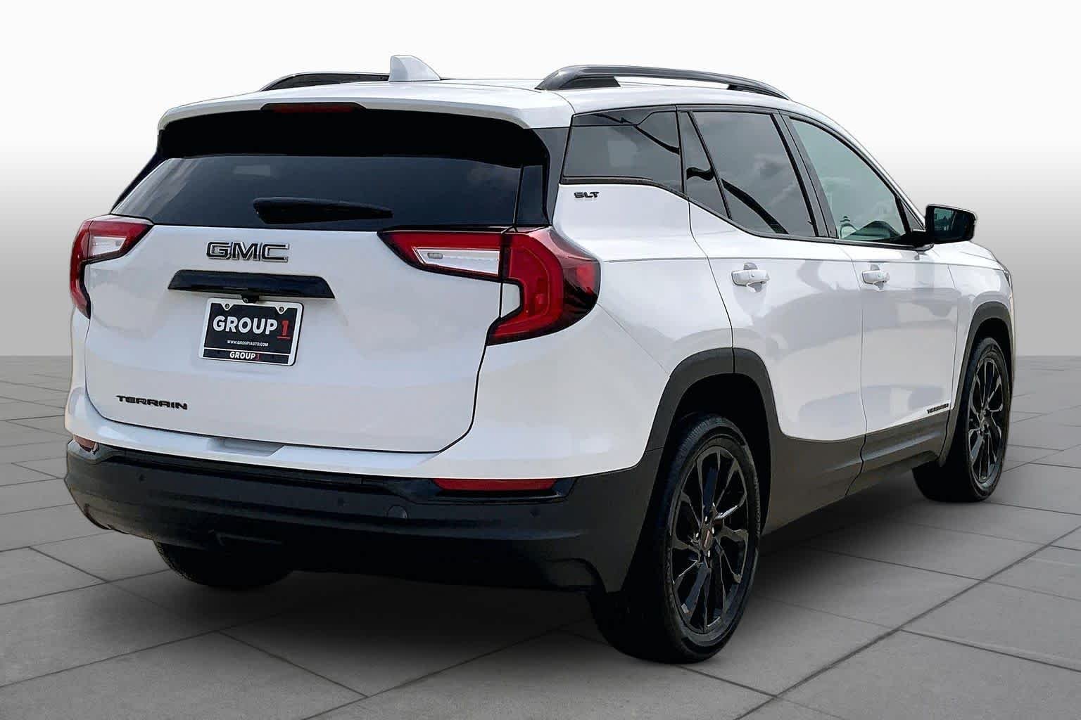 Used 2023 Summit White GMC SLT image 13