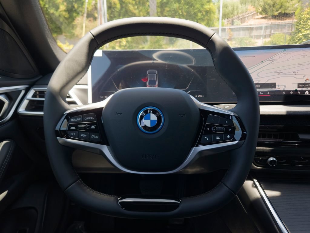 New 2026 Skyscraper Grey Metallic BMW eDrive40 image 15