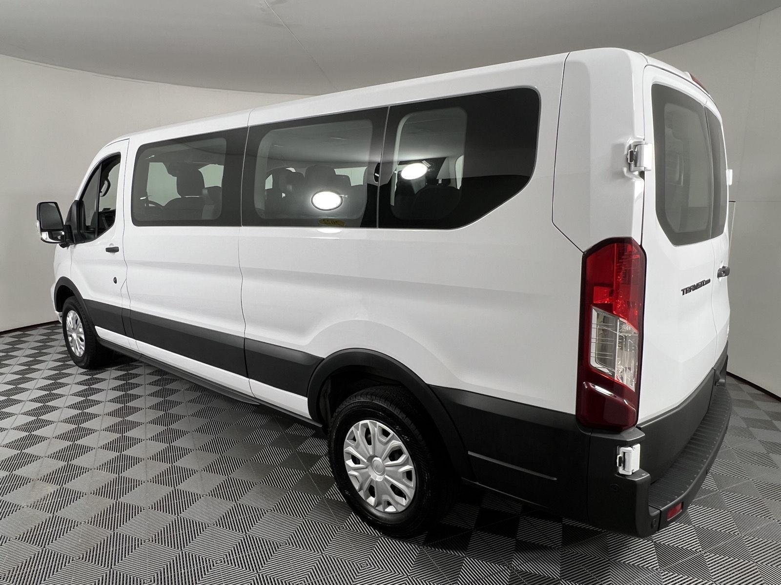 Used 2026 Oxford White Ford XLT image 8