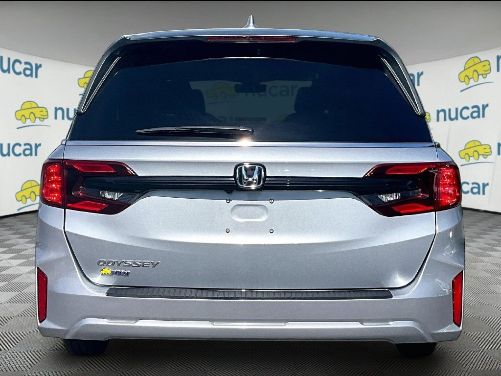 Used 2025 Black Honda EX-L image 5