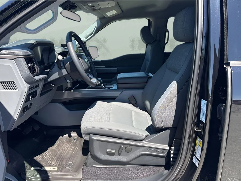 Used 2024 Black Ford Flash image 9