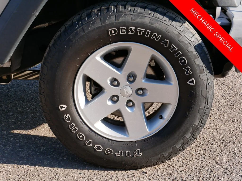 Used 2015 Silver Jeep Sport image 7