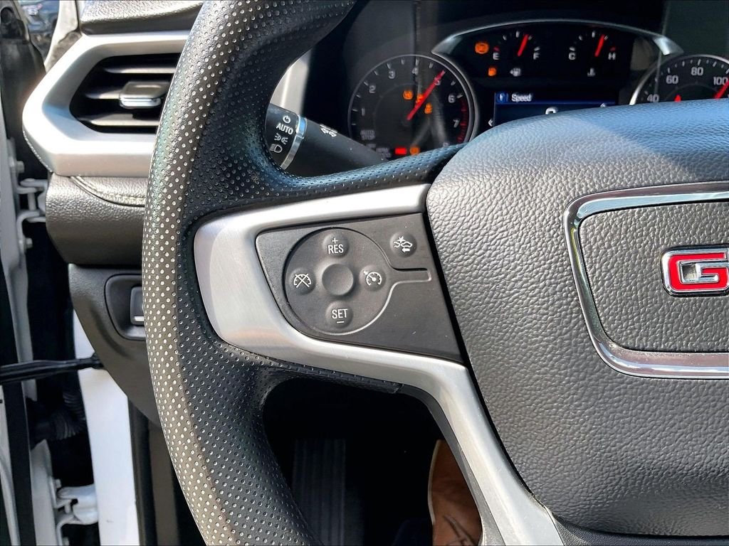 Used 2023 White GMC SLE image 24