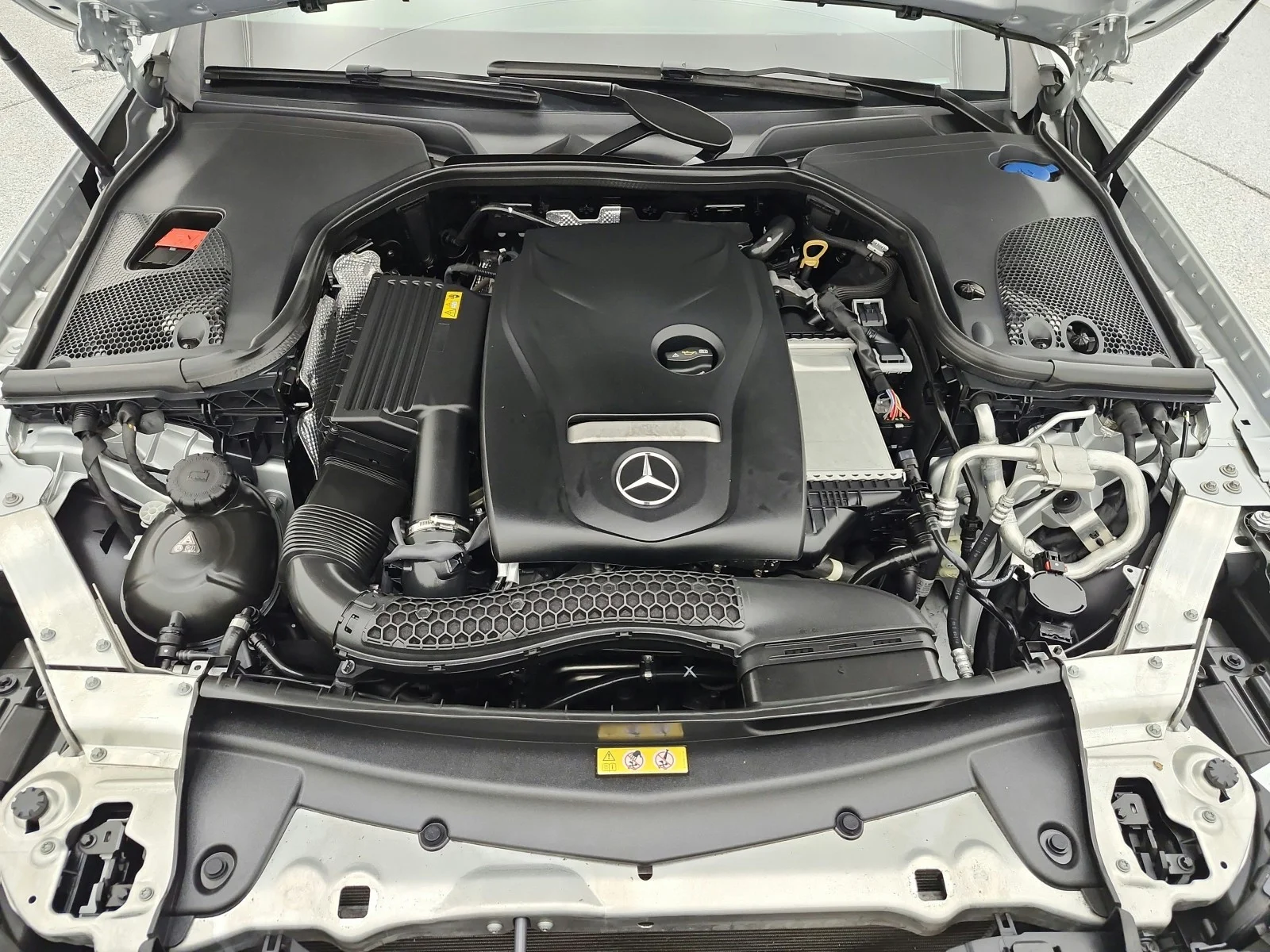 Used 2019 Iridium Silver Metallic Mercedes-Benz E 300 RWD Sedan image 18