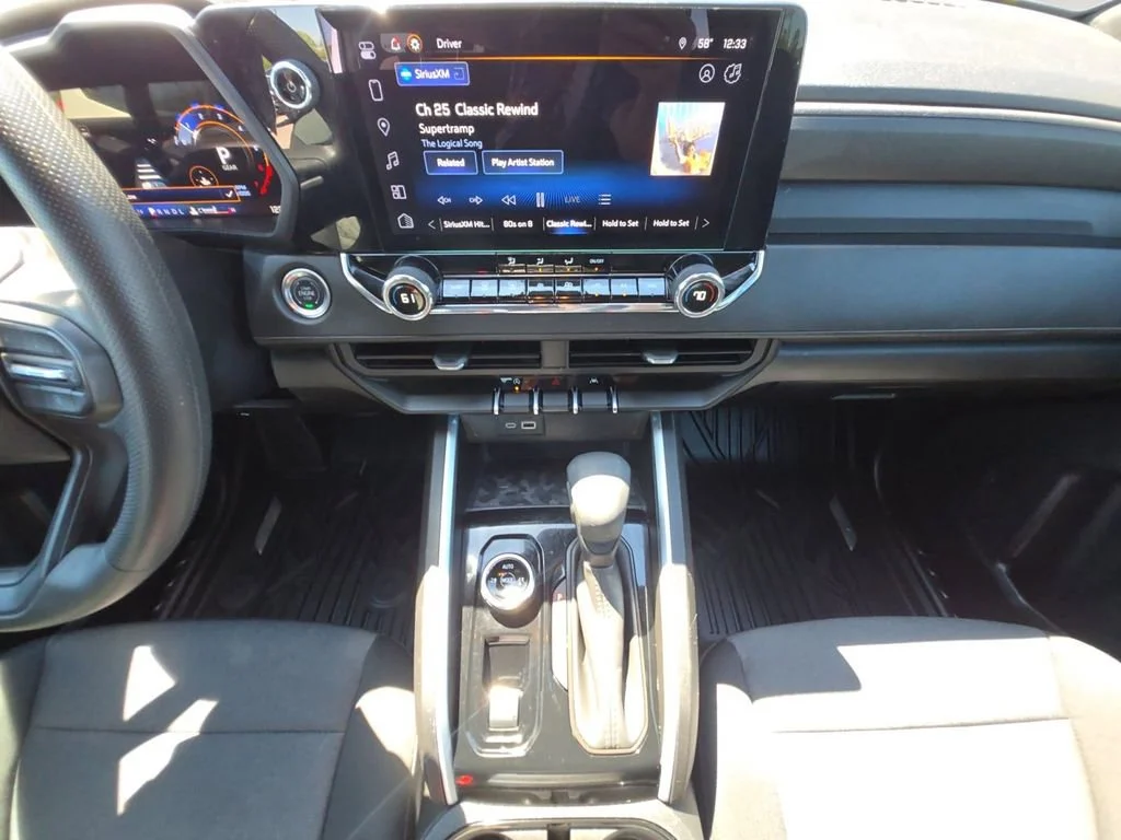Used 2025 Summit White Chevrolet Trail Boss image 11