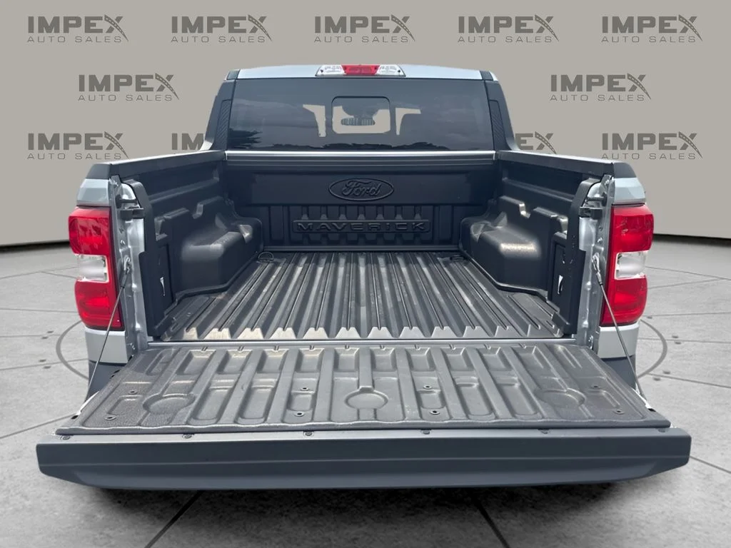Used 2023 Silver Ford Lariat image 16