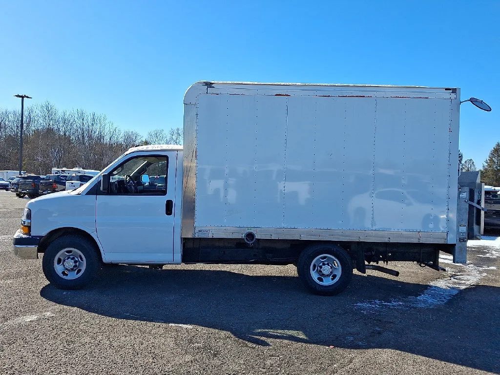 Used 2023 Summit White Chevrolet Work Van image 7