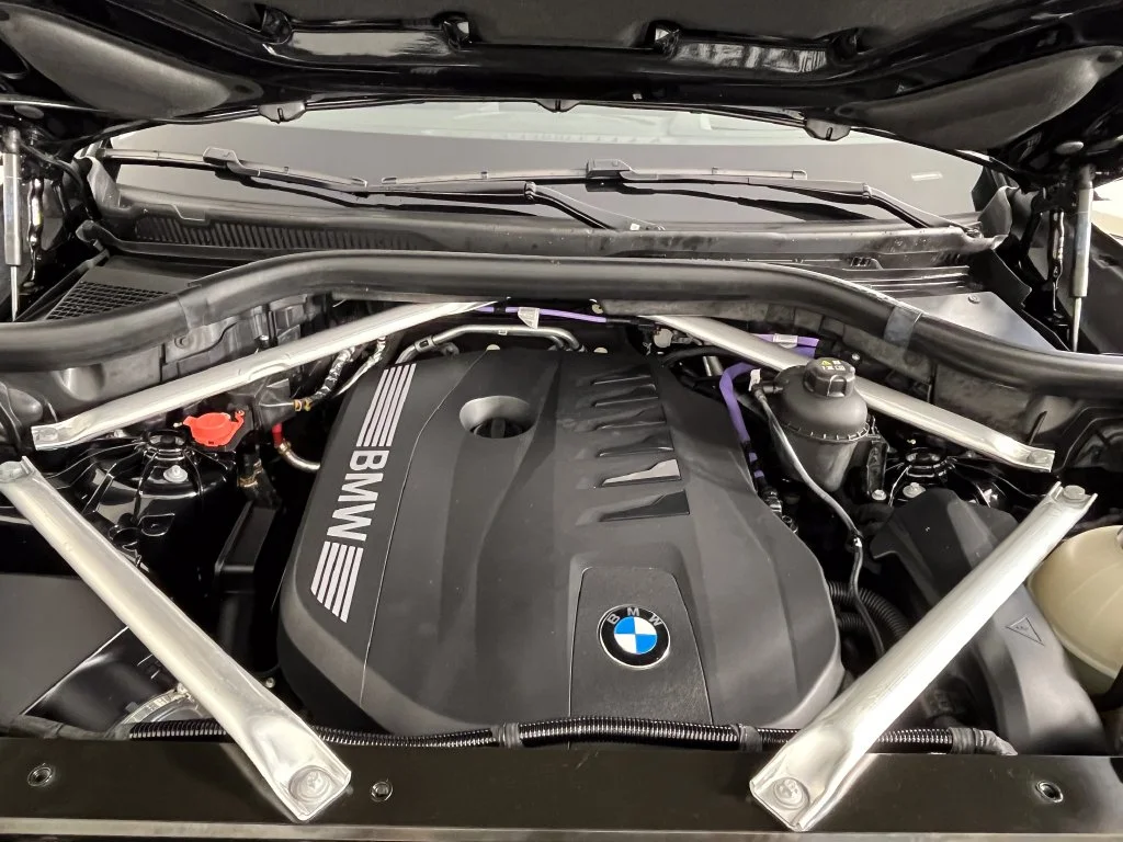 Certified Used 2024 Black Sapphire Metallic BMW xDrive40i image 16