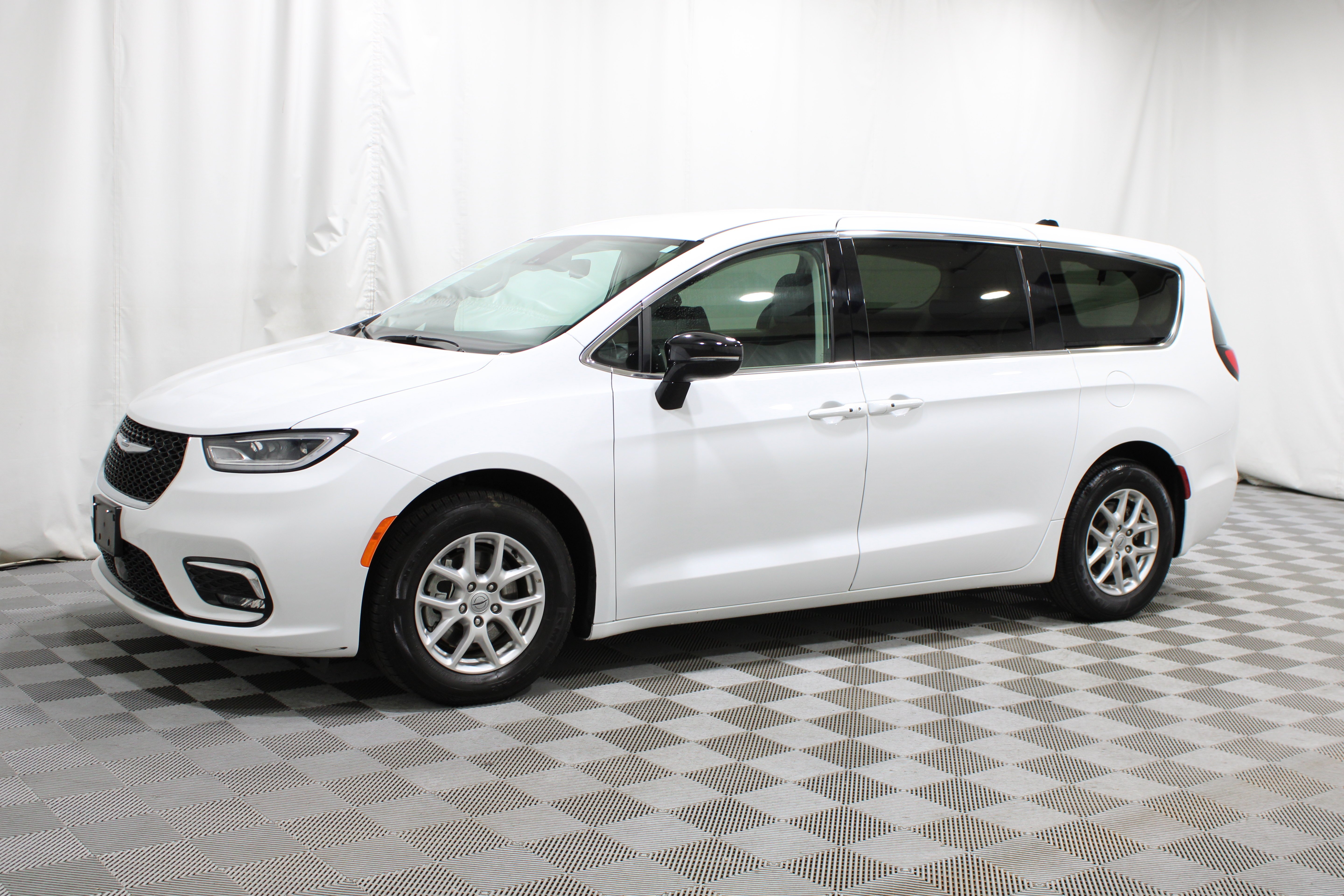 Used 2024 Bright White Clearcoat Chrysler Touring L image 35