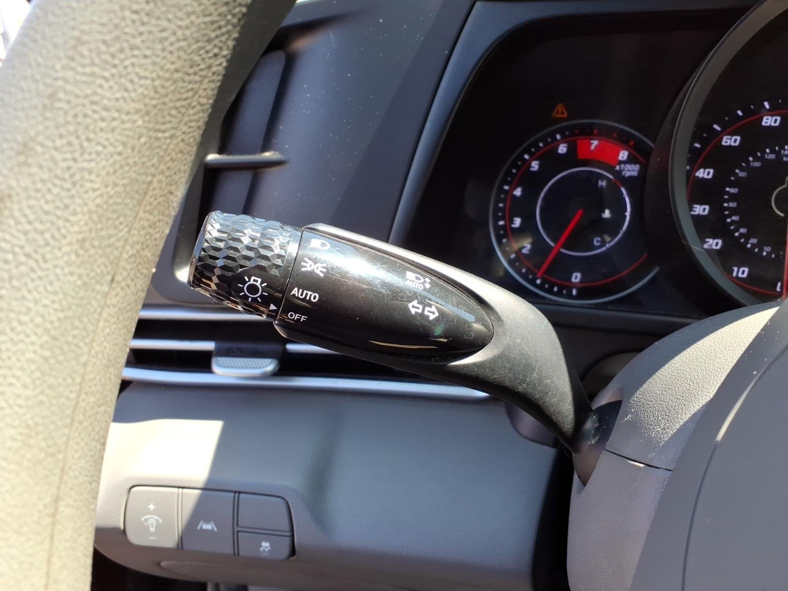Used 2023 BLACK Hyundai SEL image 22