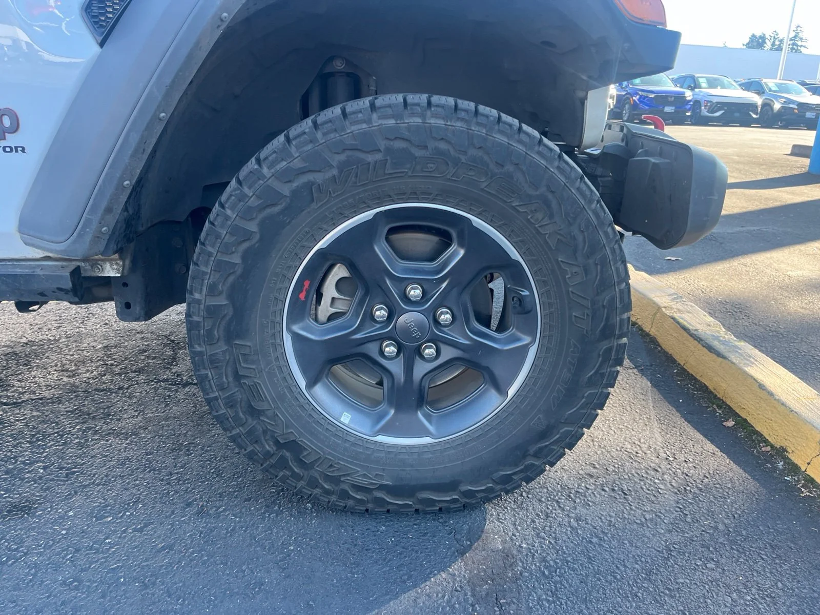 Used 2023 Bright White Clearcoat Jeep Rubicon image 15