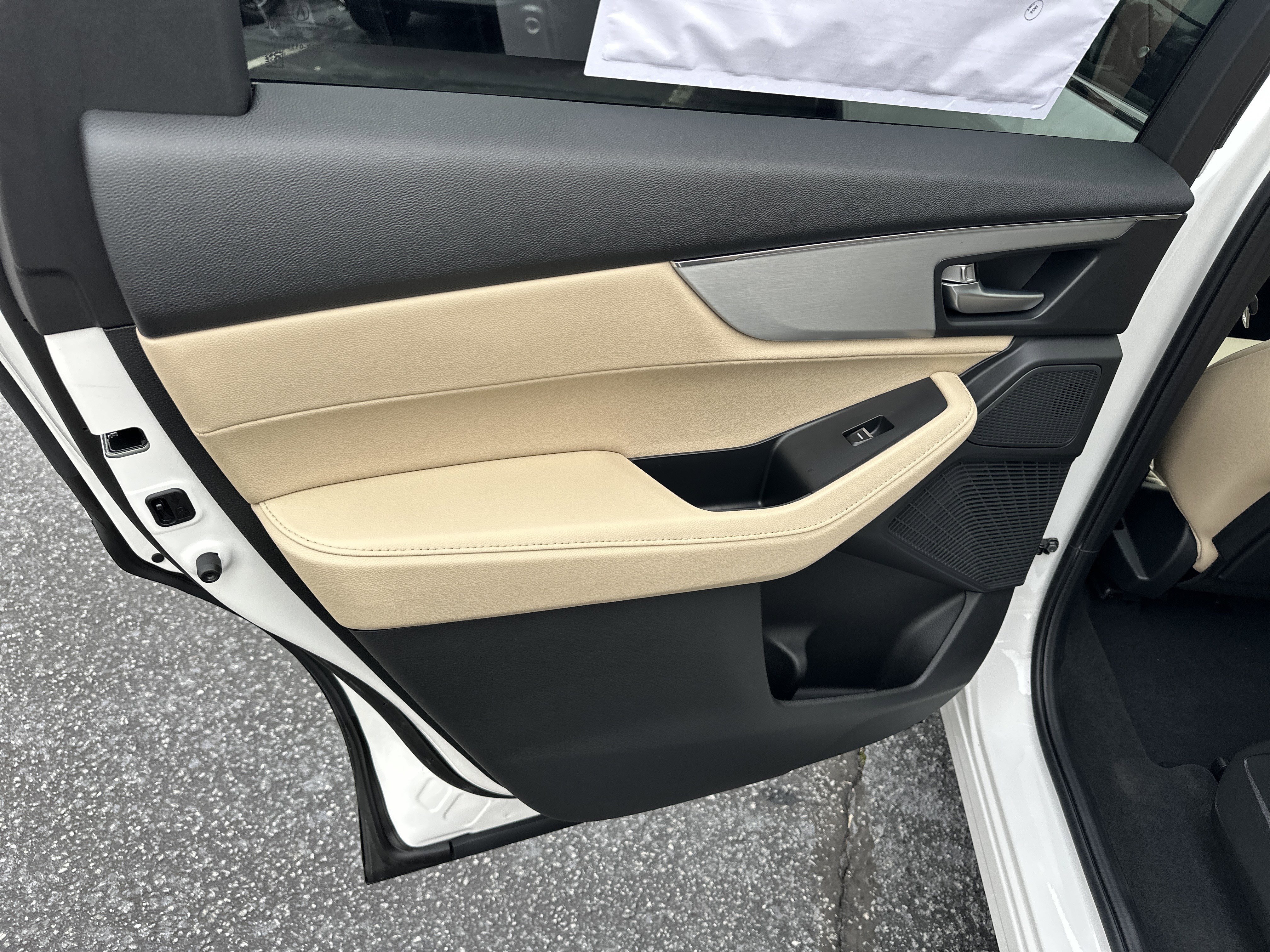 New 2026 Platinum White Pearl Acura  image 14