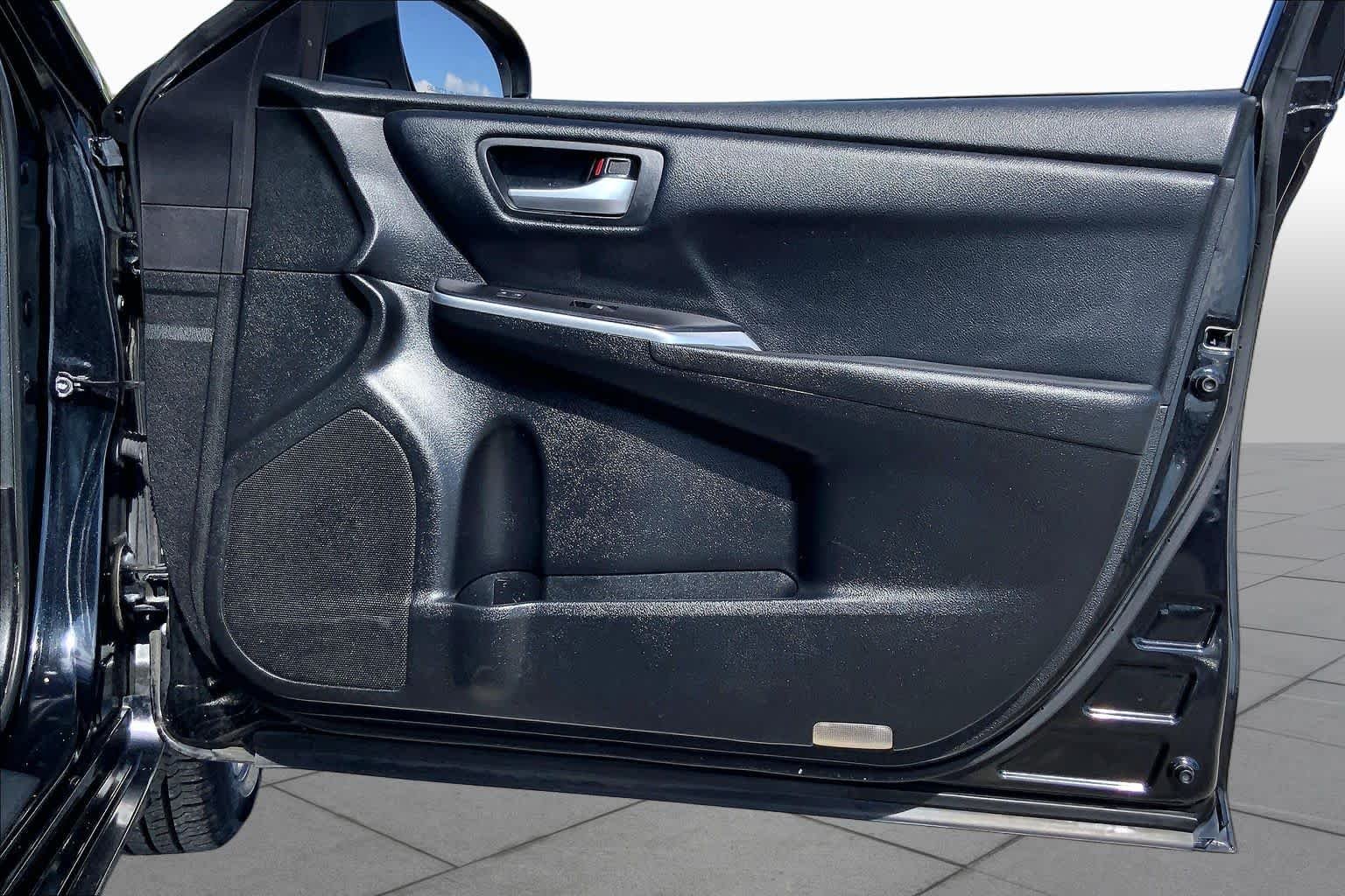 New 2017 Midnight Black Metallic Toyota SE image 22