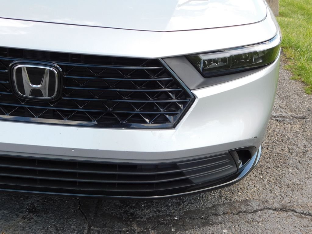 Used 2023 Silver Honda Sport-L image 9