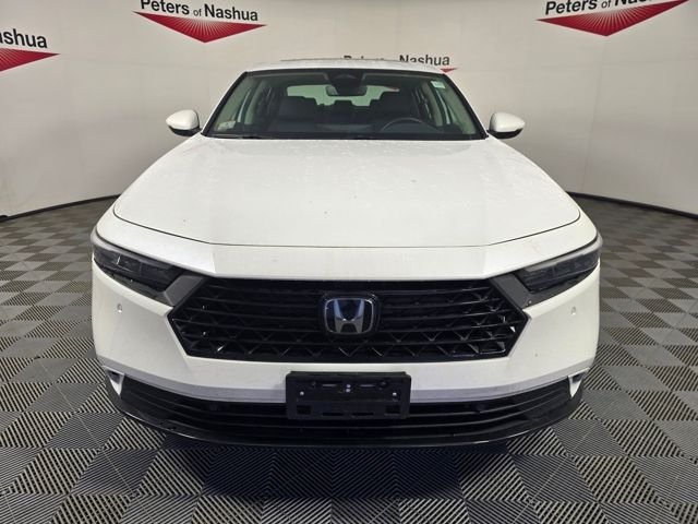 Certified Used 2023 Platinum White Pearl Honda EX-L image 2