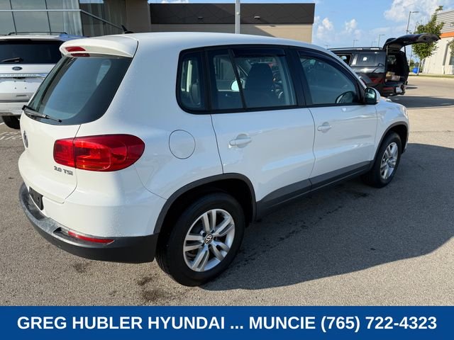 Used 2012 White Volkswagen S image 3