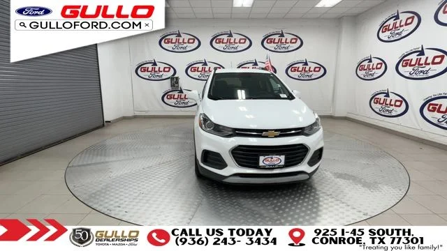 Certified Used 2017 Summit White Chevrolet LT image 3
